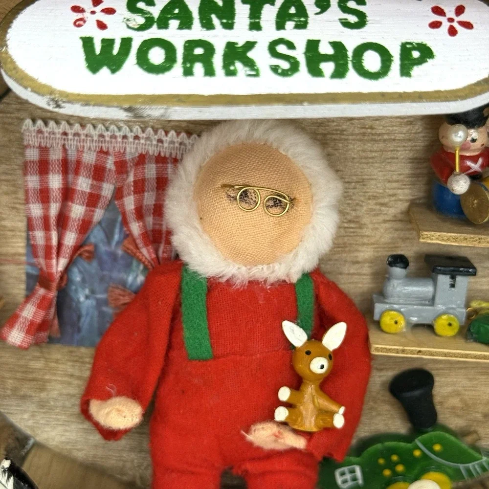 Vintage Enesco Santas Workshop Diorama Ornament Basket Toy Scene 1970s Christmas